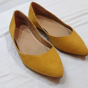 Crown Vintage Gold Suede-like Flats. Size 7.5 Dalton